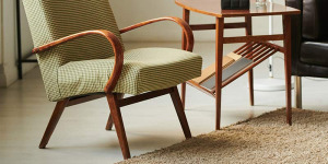 how-to-upholster-a-corner-2